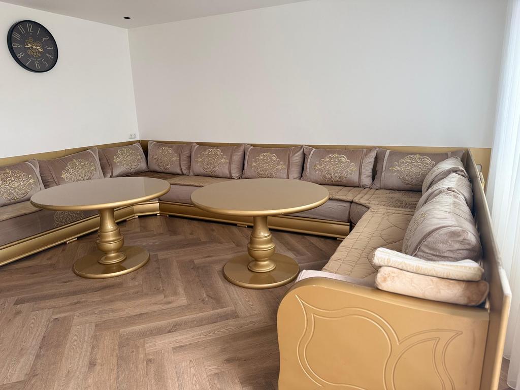 Marokkaanse Sedari Bank U-vorm met Tafels en Extra Stof, Huis en Inrichting, Banken | Complete zithoeken, Ophalen of Verzenden