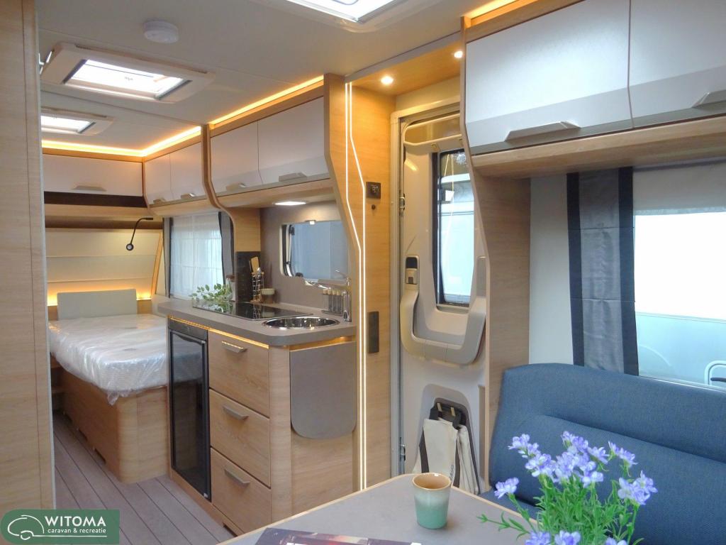 Knaus Sudwind Black Selection 500 EU 50 jaar Witoma voordeel, Caravans en Kamperen, Rondzit, Bedrijf, Schokbreker, 5 tot 6 meter