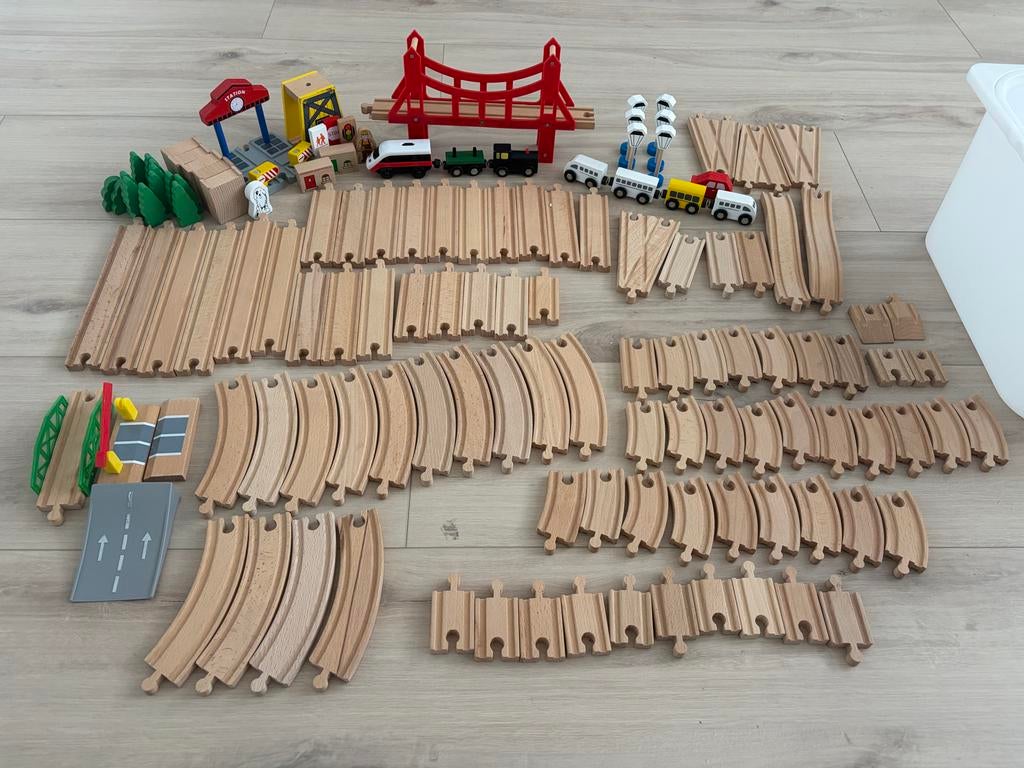 Grote houten treinbaan set - 100+ delig, Ophalen, Gebruikt