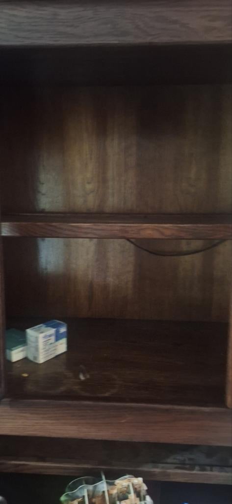 Donkere houten kast - Gaat weg wegens verhuizing, Huis en Inrichting, Kasten | Overige, Ophalen of Verzenden, Gebruikt