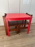 Leuke kinder tafel met 2 stoelen, Kinderen en Baby's, Kinderkamer | Tafels en Stoelen, Ophalen, Gebruikt, Tafel(s) en Stoel(en)
