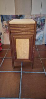 NachtKastje met GEHEIME OpbergRuimte, Minder dan 45 cm, Zo goed als nieuw, Hout, 55 tot 70 cm
