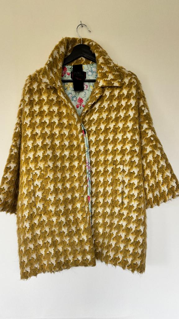 Mooi Italiaanse voorjaarsjas, Geel, Ophalen of Verzenden, Zo goed als nieuw, Rossi