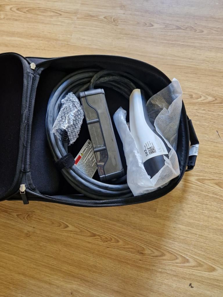 laadkabel 240volt en stroompunt 240volt origineel Kia, Ophalen of Verzenden, Nieuw, Kia