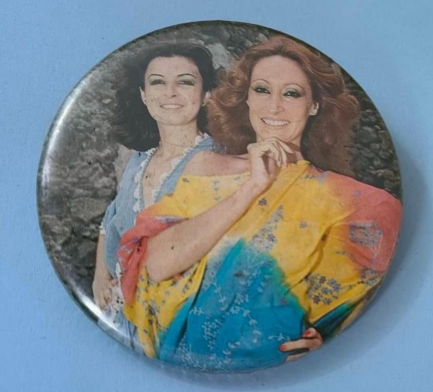 Button Baccara, Ophalen of Verzenden, Zo goed als nieuw, Overige onderwerpen, Button