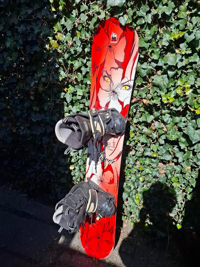 Snowboard met bindingen - Flower 165 cm, Sport en Fitness, Snowboarden, Ophalen of Verzenden, Gebruikt, Board