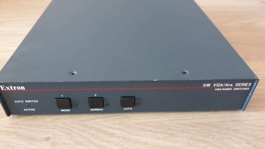 VGA splitser en schakelaar Extron SW2, Ophalen of Verzenden, Gebruikt