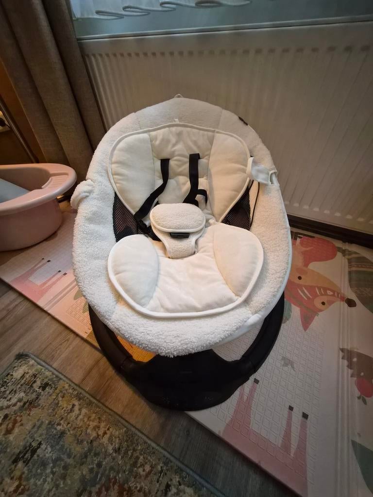 Luvion elektrische babyschommel, Kinderen en Baby's, Ophalen