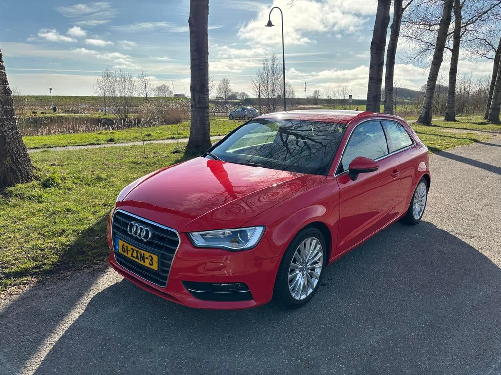 Audi A3 1.4 Tfsi 90KW 3D 2013 Rood, Auto's, Voorwielaandrijving, 4 cilinders, 620 kg, Origineel Nederlands