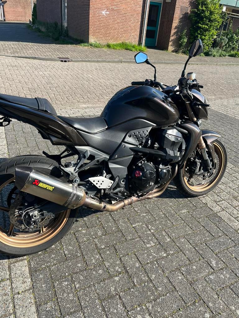 Mooie Kawasaki Z750R Akrapovic, 750 cc, Occasion, 4 cilinders, Motorrijbewijs A