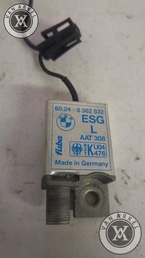 Bmw 5 Serie E39 TV-VERSTERKER LINKS, Ophalen of Verzenden, -, -, -