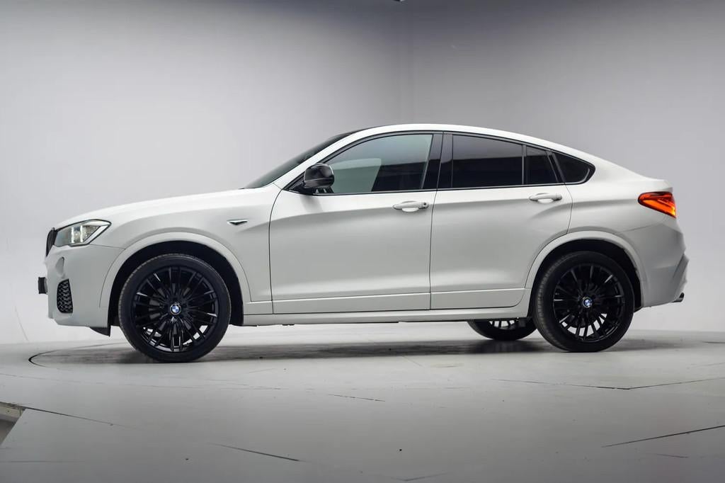 BMW X4 xDrive20i High Executive Aut.[ navi Leder Stoelverwar, Automaat, Gebruikt, 4 cilinders, 2000 kg