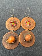 Vintage oorbellen met versiering, Overige materialen, Bruin, Ophalen of Verzenden, Hangers
