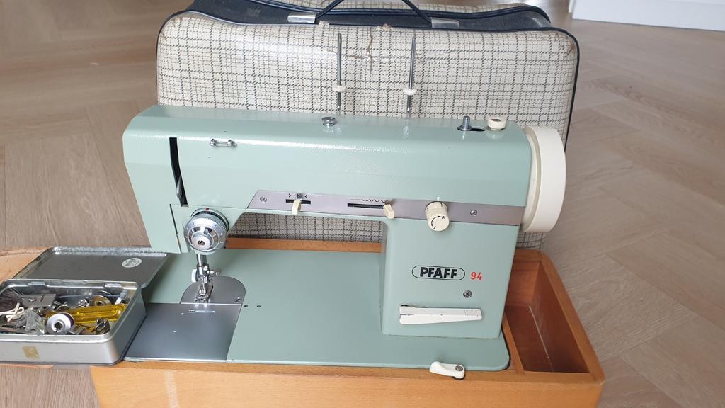 Naaimachine pfaff 94 mooi goed onderhoud, Ophalen of Verzenden, Zo goed als nieuw