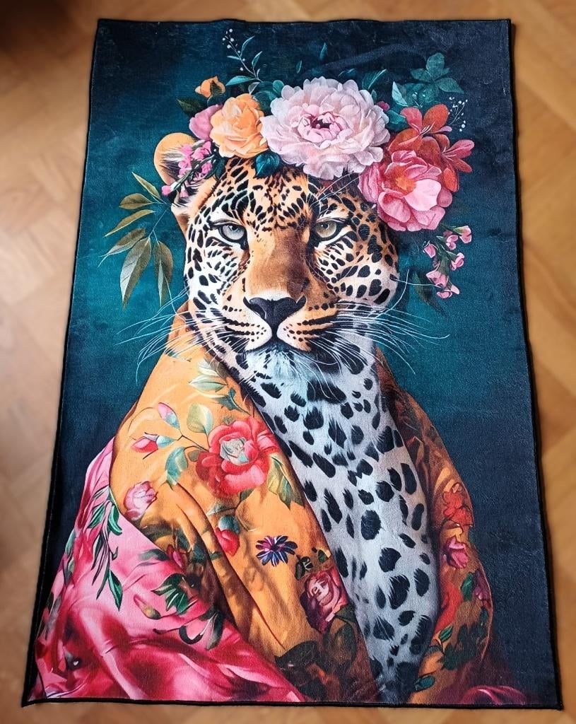 Een fraai vloerkleed met Tijger met bloemen afbeelding, Rechthoekig, Nieuw, 200 cm of meer, 50 tot 100 cm
