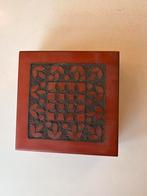Decoratief Houten Doosje met Houtsnijwerk, Antiek en Kunst, Ophalen of Verzenden