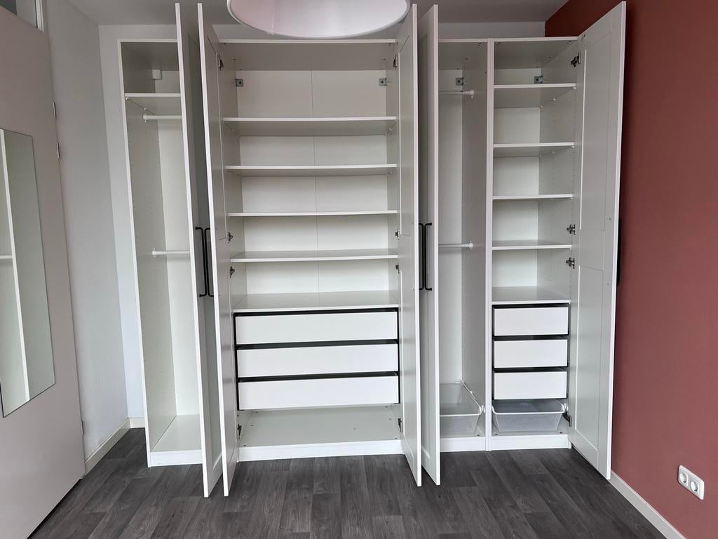 Witte Slaapkamerkast met Lades en Hangruimte, Ophalen, 200 cm of meer, Zo goed als nieuw, 200 cm of meer