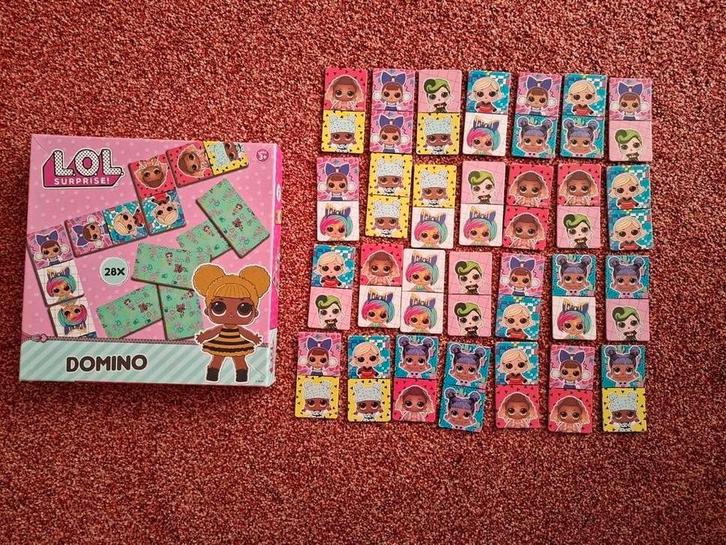 LOL Surprise Domino spel - 28 kaartjes, Hobby en Vrije tijd, Gezelschapsspellen | Kaartspellen, Zo goed als nieuw, Een of twee spelers