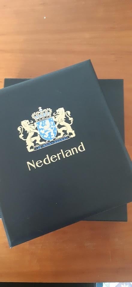 Luxe Davo Album Compleet Postfris 1961 t/m 1985, Verzenden, Nederland