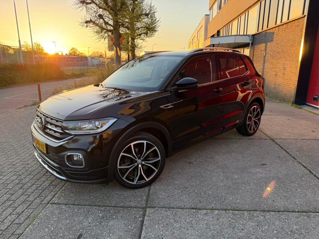 Volkswagen T-Cross 3x r-line 7-DSG Zwart NAP, T-Cross, Leder en Stof, Zwart, 630 kg