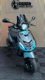 Piaggio Zip | Matt Grey & Turquoise | 2022 | 1800KM, Maximaal 45 km/u, Zip, Ophalen of Verzenden, Zo goed als nieuw