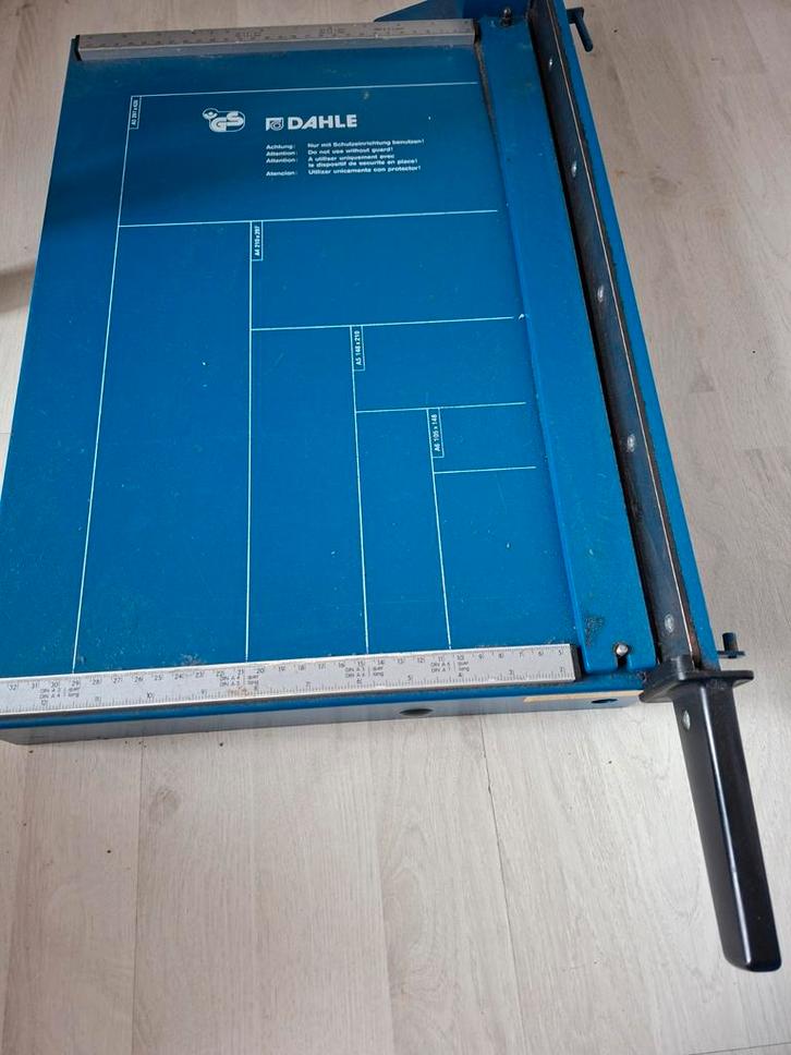 Dahle papiersnijmachine - Robuust en nauwkeurig, Hobby en Vrije tijd, Knutselen, Gebruikt, Overige typen, Ophalen