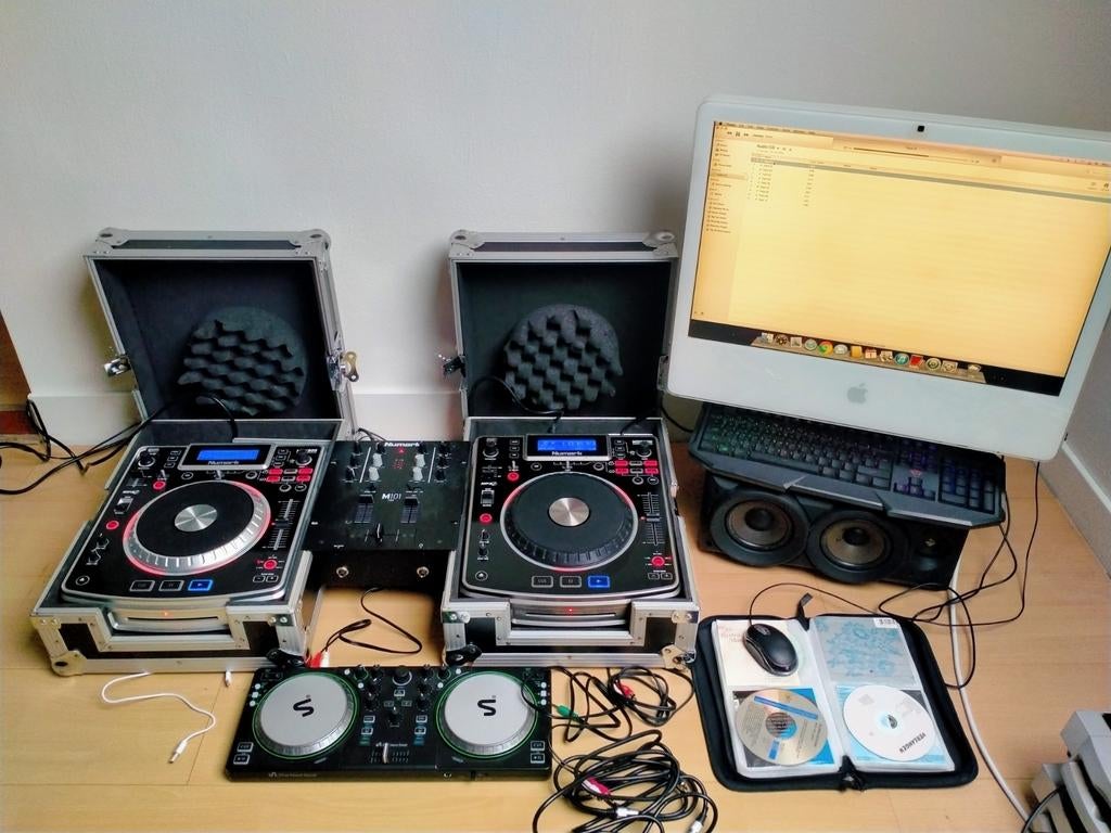 Numark NDX 800 DJ Set met Mixer en Flightcases, Muziek en Instrumenten, Dj-sets en Draaitafels, Zo goed als nieuw, Dj-set, Numark