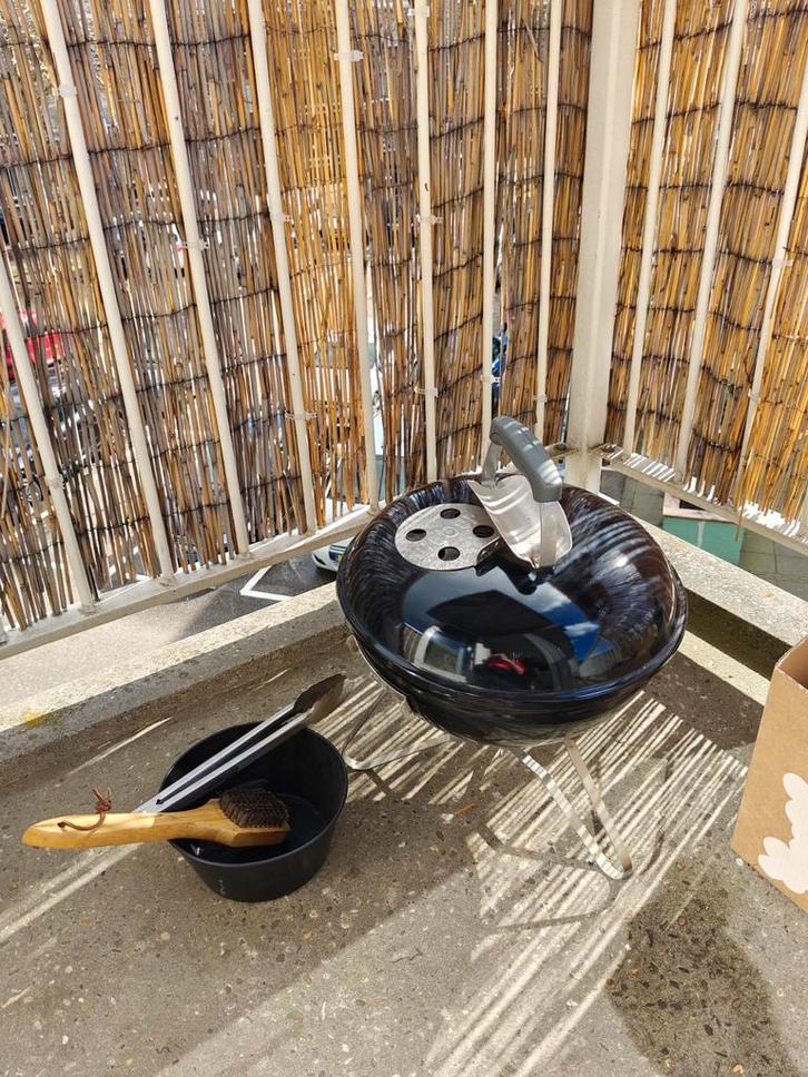 Weber Smokey Joe Premium Houtskoolbarbecue 36cm Zwart, Tuin en Terras, Houtskoolbarbecues, Gebruikt, Met accessoires, Ophalen