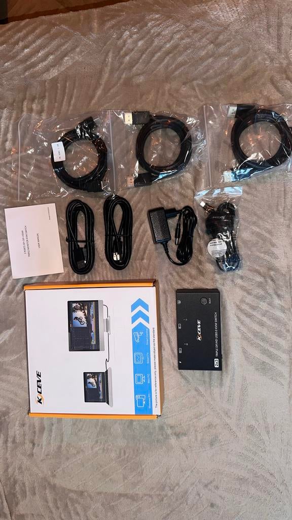 KVM Switch 8K 4K 60Hz USB 3.0 - Gloednieuw, Computers en Software, Overige Computers en Software, Ophalen of Verzenden, Nieuw