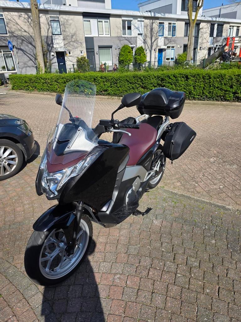 Honda Integra 700 DCT  – Automaat – Comfort & Zuinig, Motoren, Motoren | Honda, Particulier, Toermotor