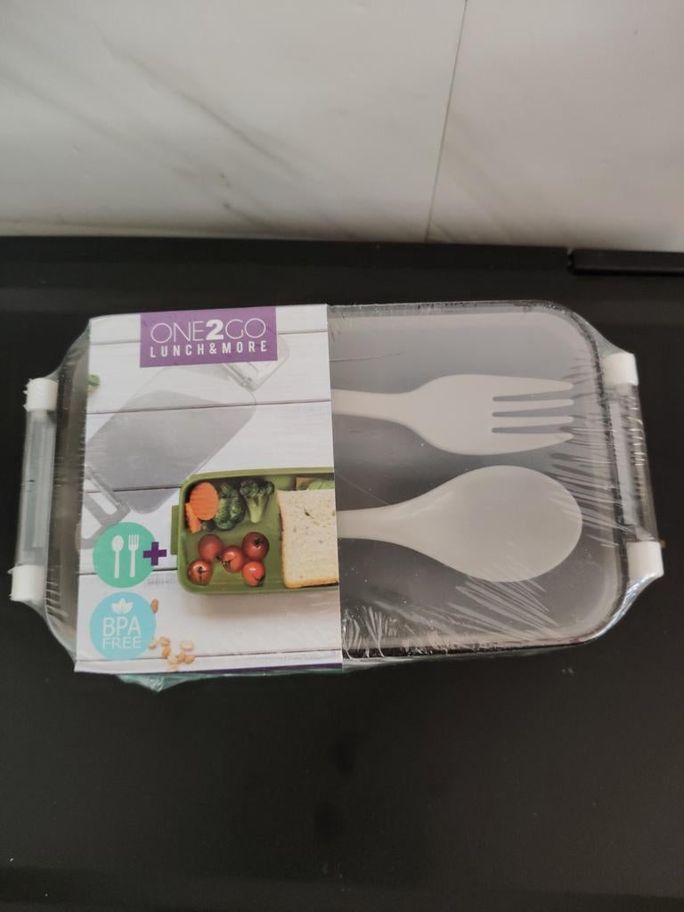 One2Go Lunch & More lunchbox met bestek, Huis en Inrichting, Keuken | Keukenbenodigdheden, Ophalen of Verzenden, Nieuw