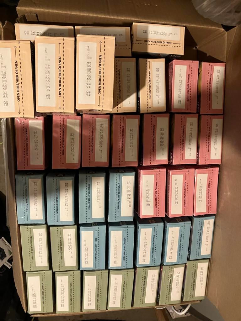 Over de datum katten en kitten natvoer 20kg, Ophalen of Verzenden, Kat