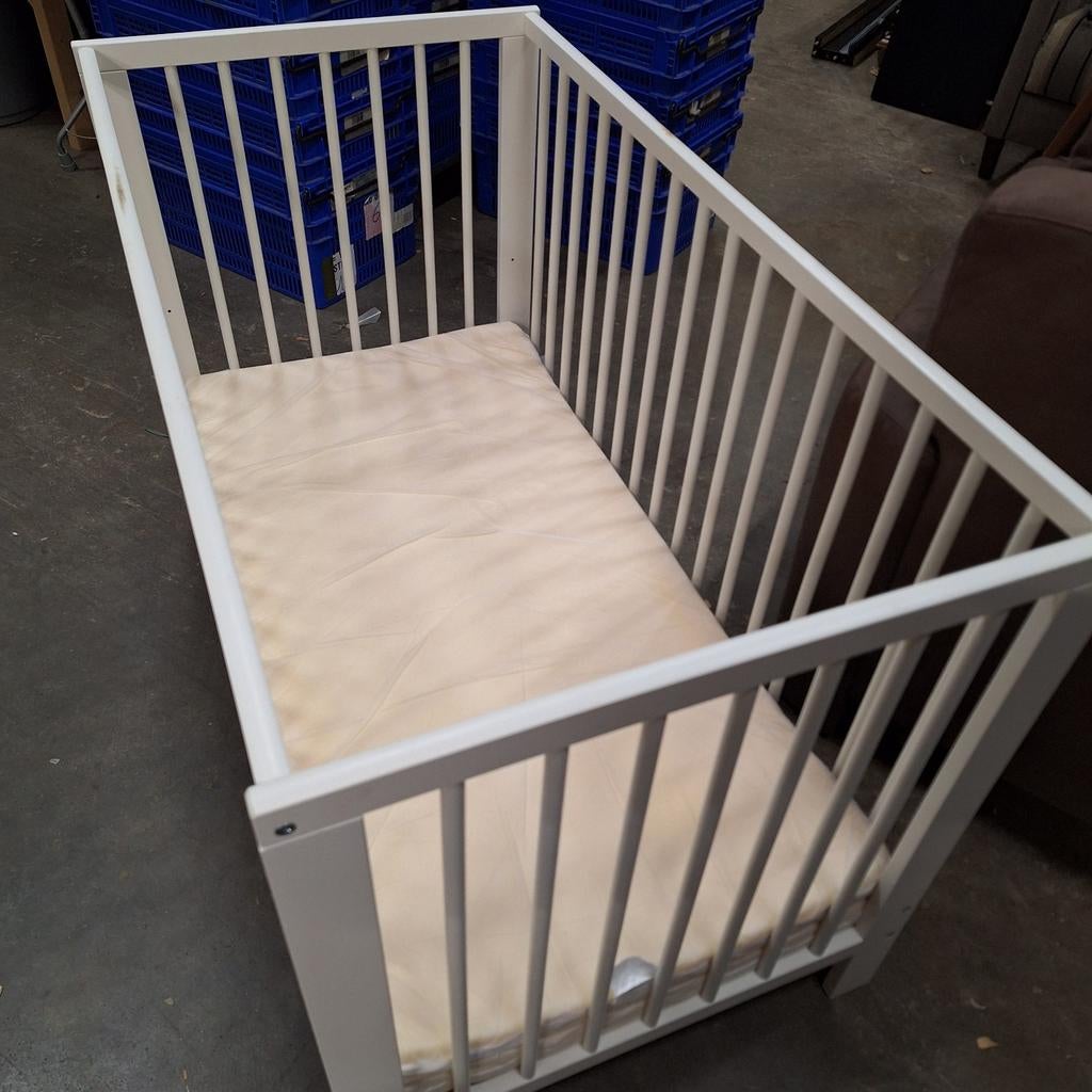 Ledikantje WD-028 nr123, Kinderen en Baby's, Babywiegjes en Ledikanten, Ophalen of Verzenden, Gebruikt, Ledikant