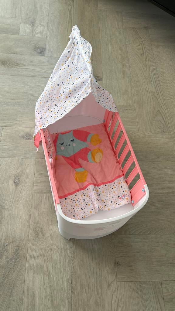 Baby Born poppenwiegje, Ophalen, Zo goed als nieuw, Toebehoren