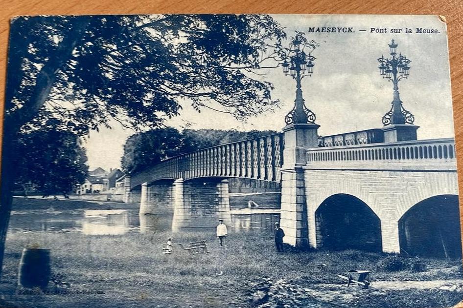 Ansichtkaart van Maeseyck, Pont sur la Meuse., Ophalen of Verzenden, 1920 tot 1940, Gelopen, België en Luxemburg