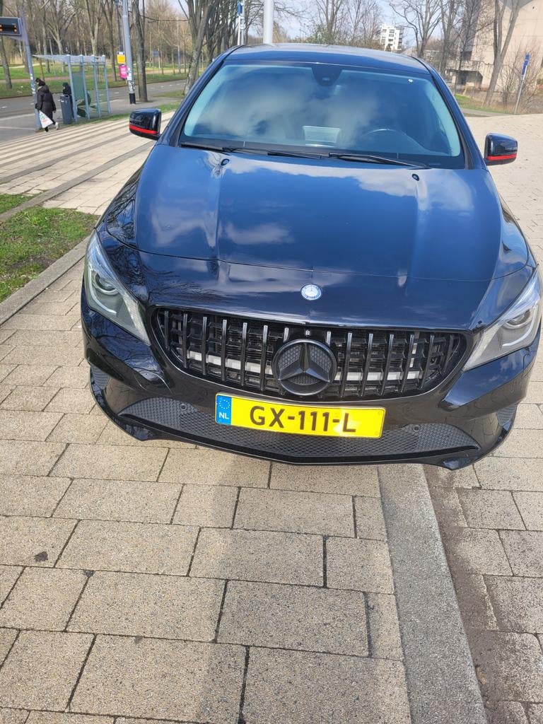Mercedes-Benz CLA 1.5 CDI Cla180 80KW 2015 Zwart, Auto's, Mercedes-Benz, Voorwielaandrijving, CLA, Zwart, Origineel Nederlands