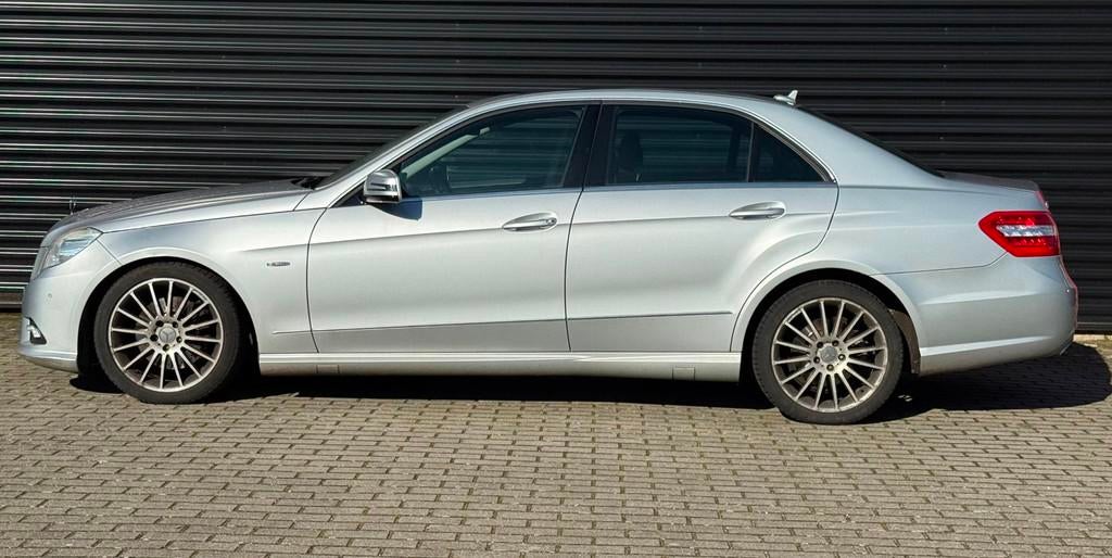Mercedes-Benz E-klasse 350 CDI Avantgarde | Pano | Leer | Na, Auto's, Mercedes-Benz, Automaat, Euro 5, Achterwielaandrijving, Gebruikt