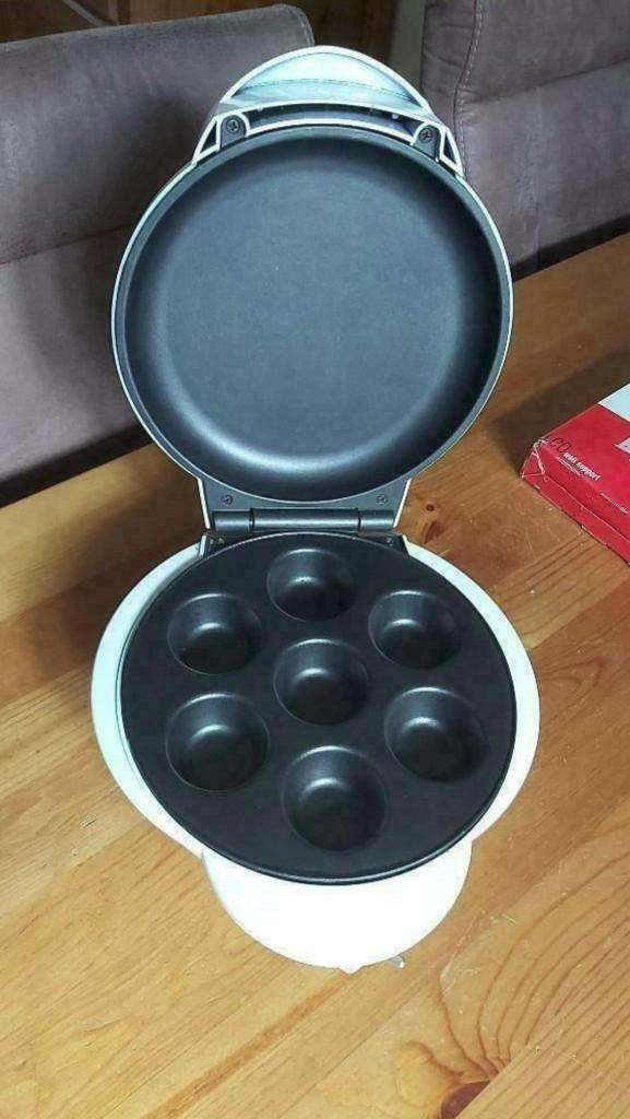 Cupcake maker watshome, Hobby en Vrije tijd, Taarten en Cupcakes maken, Ophalen of Verzenden, Zo goed als nieuw, Cupcakes, Bakvorm