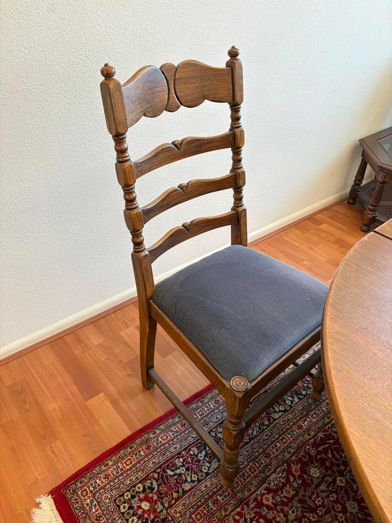 Eettafel met 6 stoelen, Antiek en Kunst, Ophalen of Verzenden