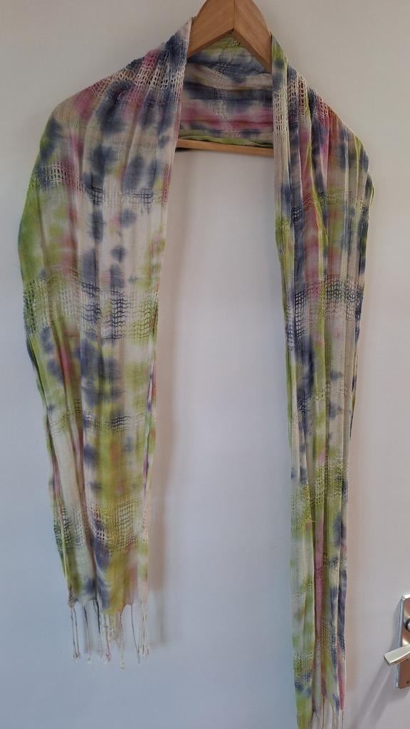Kleurrijke sjaal met tie-dye effect, Kleding | Dames, Mutsen, Sjaals en Handschoenen, Maat 38/40 (M), Nieuw, Ophalen of Verzenden