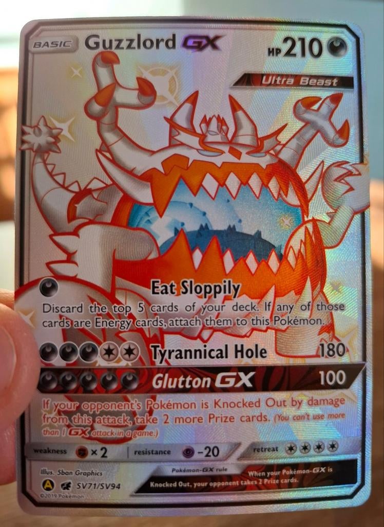 Guzzlord SV71/SV94 GX Hidden Fates, Ophalen of Verzenden, Zo goed als nieuw, Losse kaart, Foil