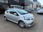 Toyota Aygo 1.0-12V + airco, Voorwielaandrijving, Gebruikt, 4 stoelen, Origineel Nederlands
