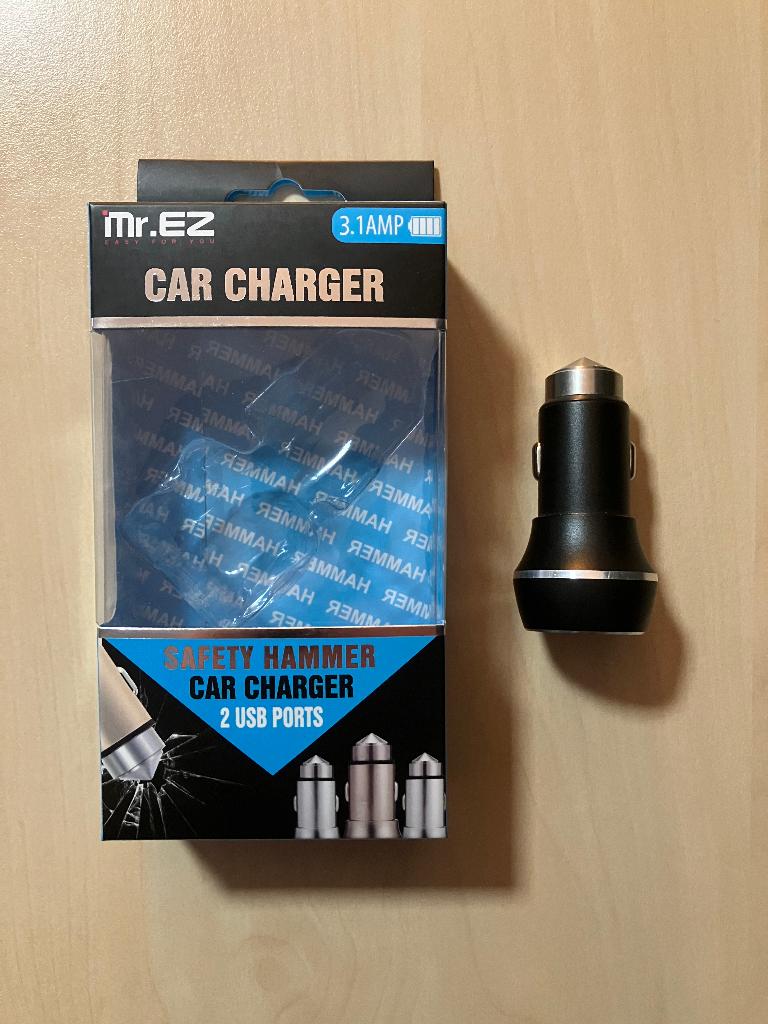 Autolader 3.1 amp met 2 USB poorten en veiligheidshamer, Ophalen of Verzenden, Zo goed als nieuw