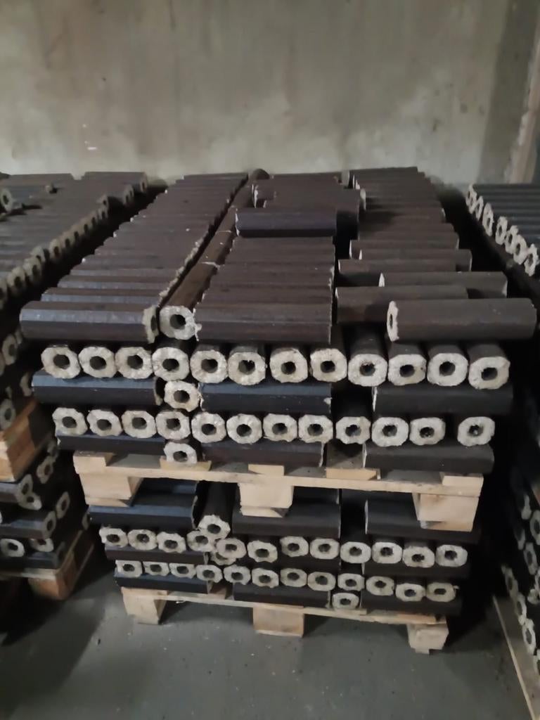 Pinikey briquettes hardhout, Ophalen of Verzenden