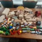 Houten Treinbaanset met veel accessoires, Ophalen of Verzenden, Gebruikt