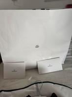 Moncler maya matte short down jacket, Ophalen, Zo goed als nieuw, Rood