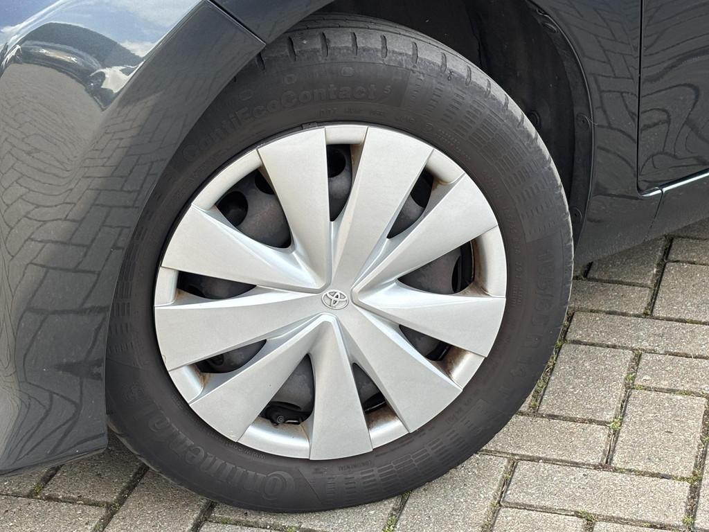 Toyota Aygo 1.0 VVT-i x-fun, Voorwielaandrijving, Stof, Gebruikt, Euro 6