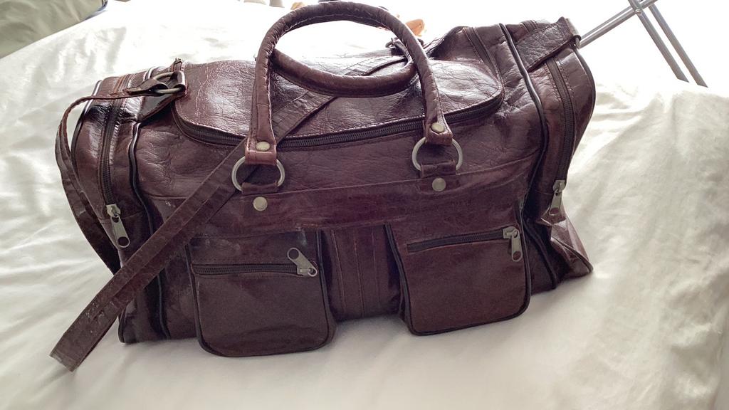 Mooie leren tas donkerbruin., 40 tot 60 cm, 20 tot 30 cm, Bruin, Minder dan 35 cm