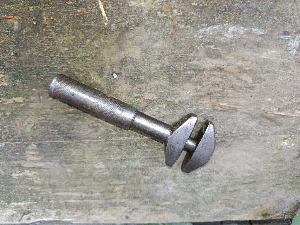 Vintage verstelbare sleutel, oud gereedschap, Doe-het-zelf en Verbouw, Gereedschap | Handgereedschap, Ophalen of Verzenden, Gebruikt