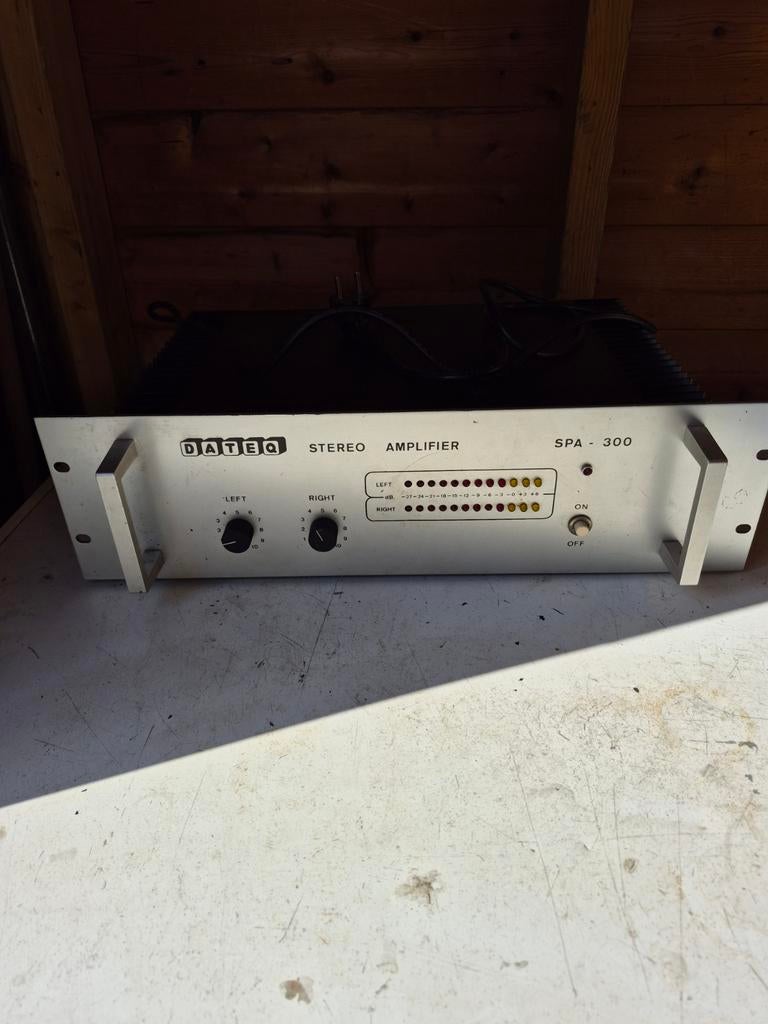 Dateq amplifier, Audio, Tv en Foto, Versterkers en Receivers, Ophalen, 120 watt of meer, Overige merken